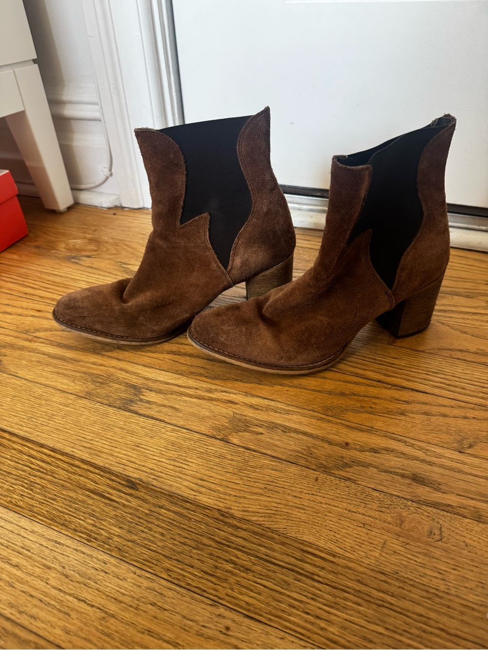 Women’s Brown Suede Ankle Boots with Block Heel - Cowboy style